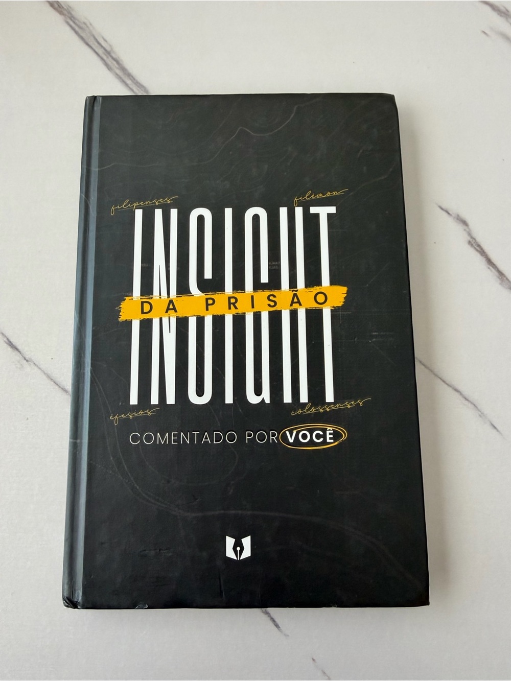 Insight da Prisão - Black & Yellow Hardcover Book